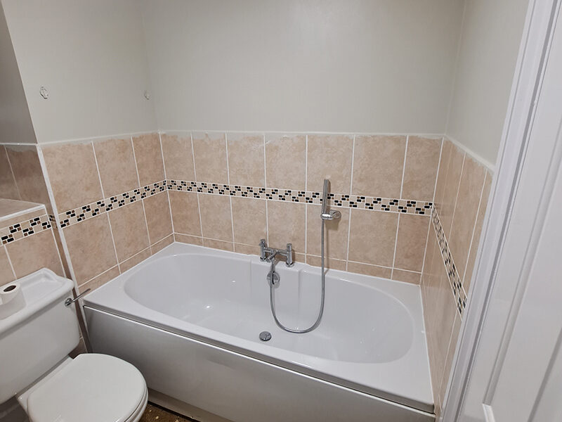 Exeter bathroom before 2