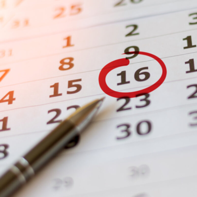 Red,Circle,Marked,With,Pen,On,A,Calendar,Sheet